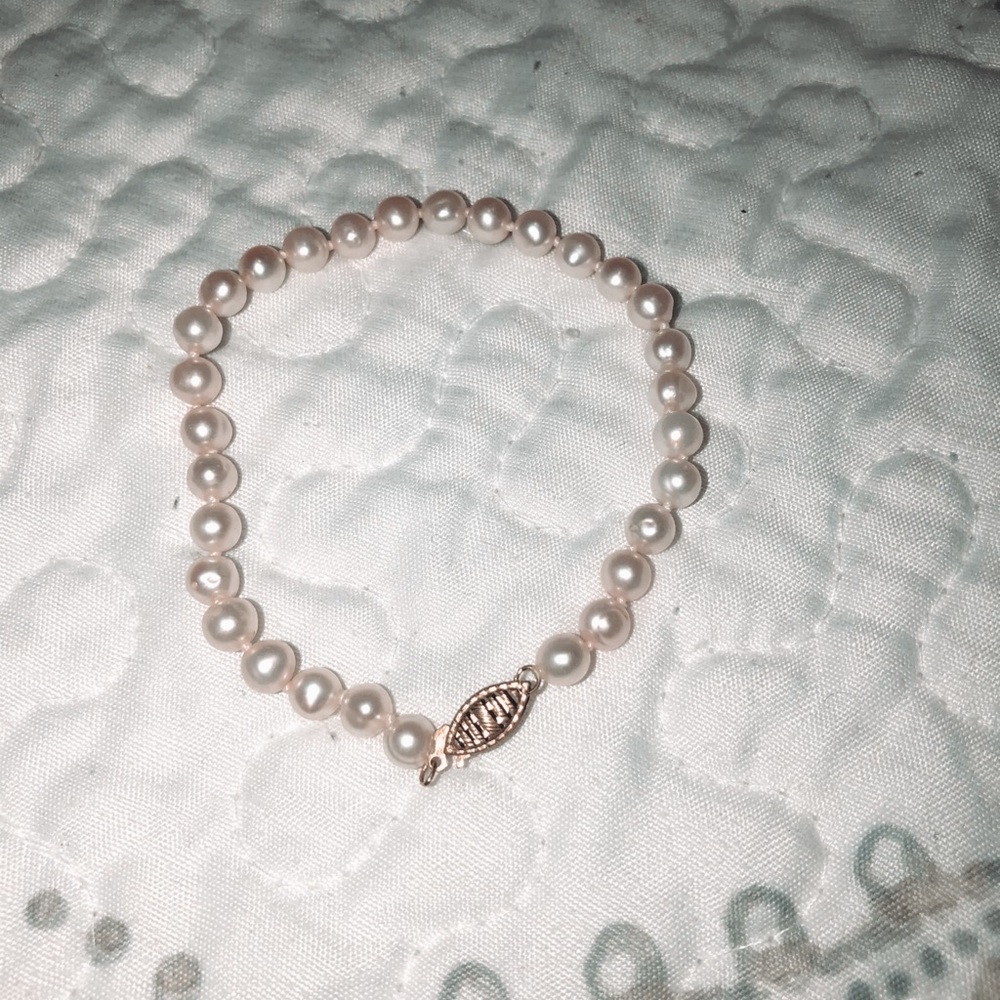 Pearl Pale Pink Bracelet